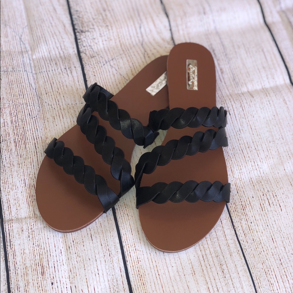 Braid strap sandals